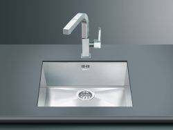 Smeg Quadra Brushed Stainless steel 495 mm Undermount Kitchen Sink - VSTQ50-2
