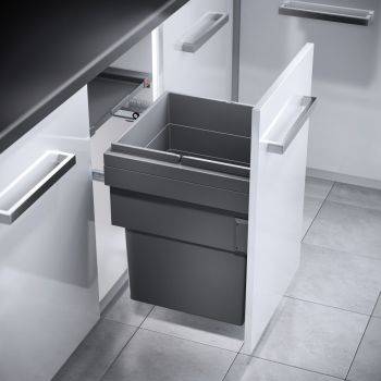 Hailo Cargo-Synchro - 450mm door, single bin - integrated under counter pull out kitchen cupboard bin